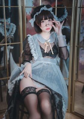 动漫美女www网站免费看动漫