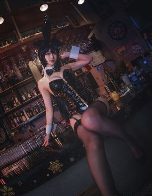 极品校花挺进后臀呻吟视频